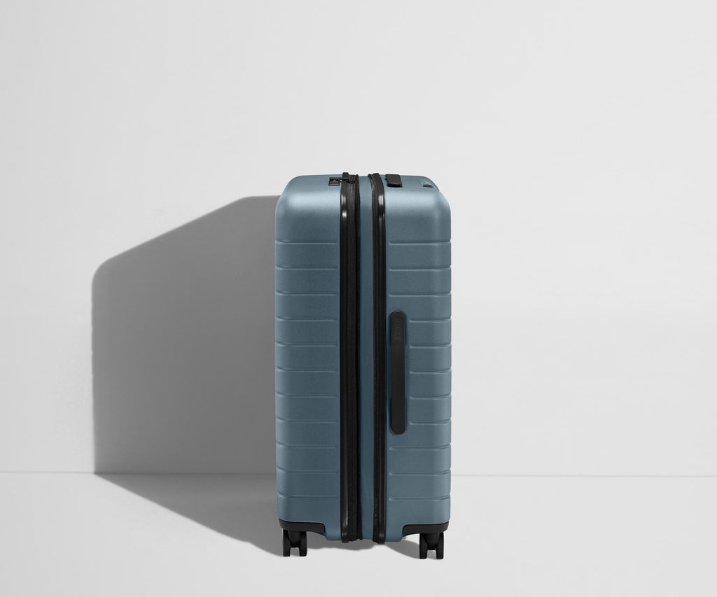 The Medium Flex in Coast Blue